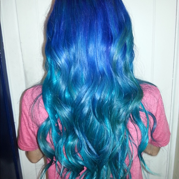 Blue extensions - Picture 2 of 2